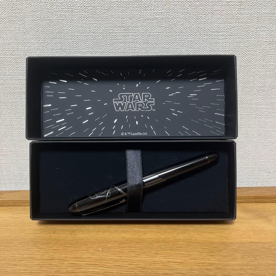 プラチナ万年筆　スターウォーズ　ダース・ベイダー F細字