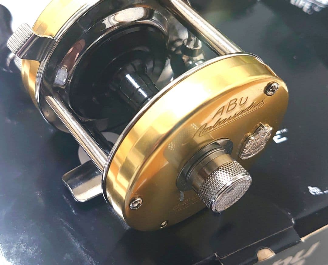 ☆【極美品】アブガルシア/アンバサダー5501CS ロケット(シャンパン)