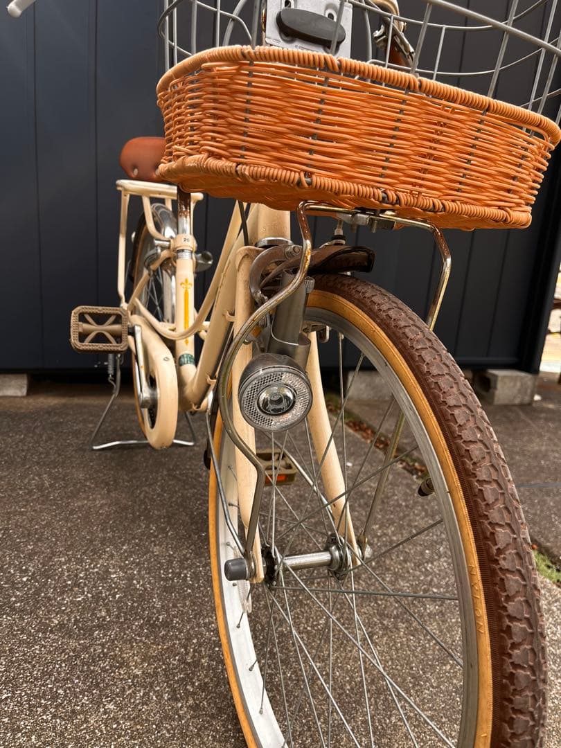 【Ki※】アサヒサイクル　女の子　クリーム色 20インチ 前カゴ付き