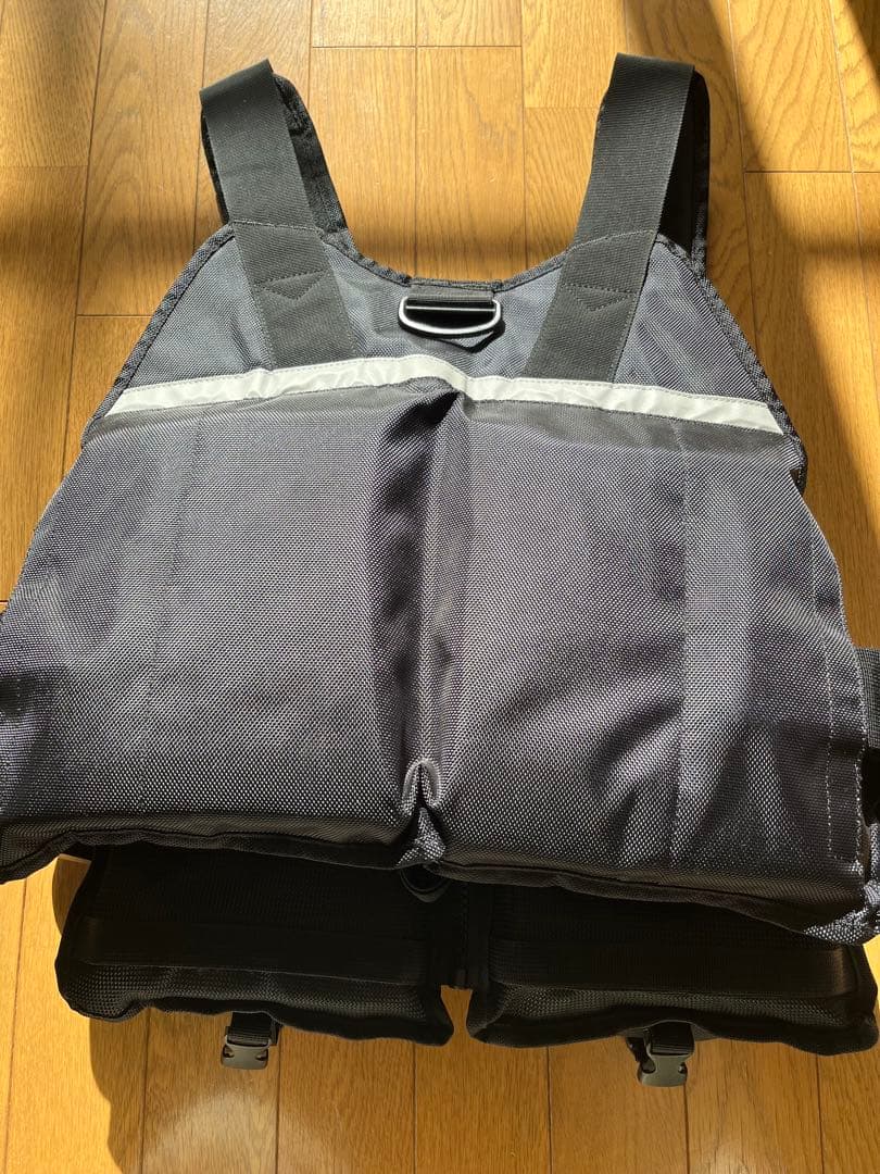 【新品】Rivalley リバレイ フローティングベスト　サーフロックショア向け