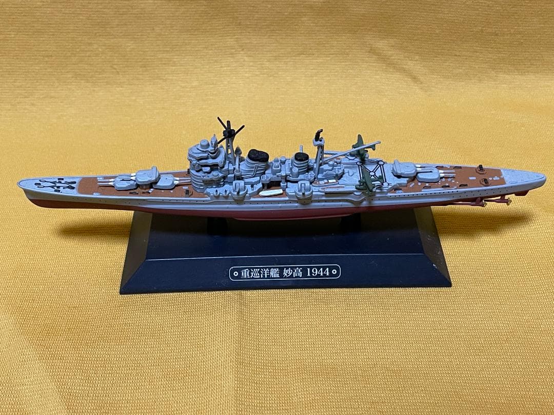 戦艦・重巡洋艦・軽巡洋艦・駆逐艦・航空母艦ミニチュア　１８隻
