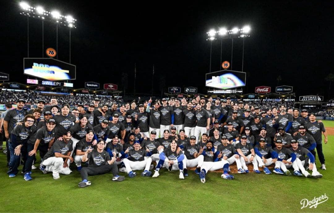 大谷翔平2025NLCS優勝＆MVP受賞＆祝賀会BLACK着用モデルCAP限定品