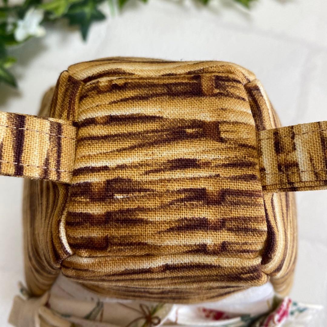 モモンガポーチ　ティピーカゴ