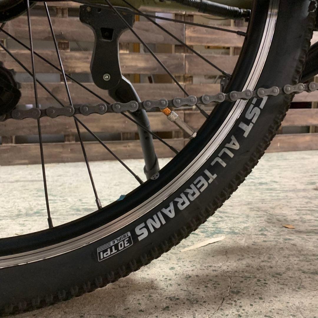 H977\" EVA PLUS CROSS 電動アシストクロスバイク 27インチ