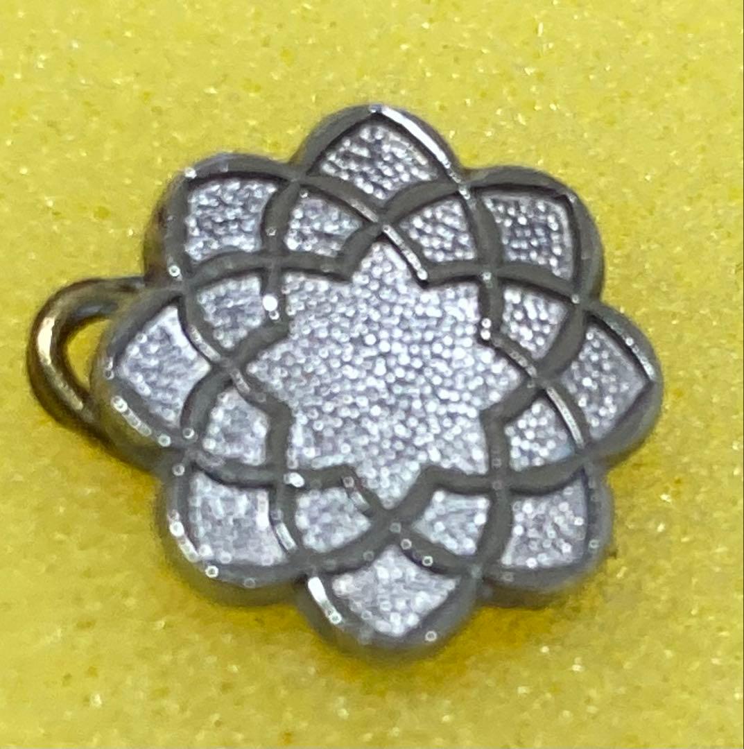 創価学会　方面中央幹部之章　男性用バッジ➕女性用バッジ2ケ　シリアルナンバー刻印