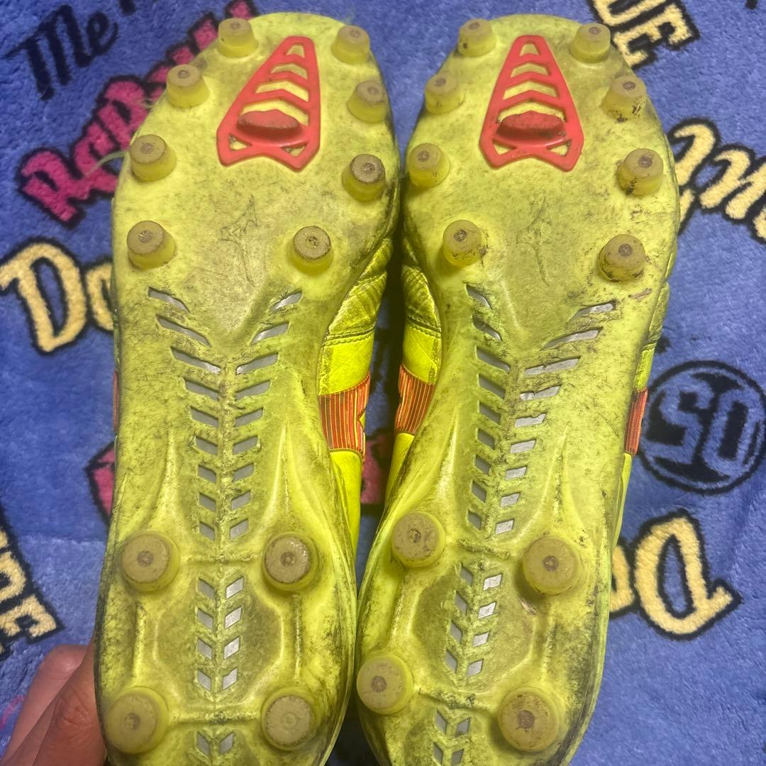 Mizuno モレリアネオ4 黄色