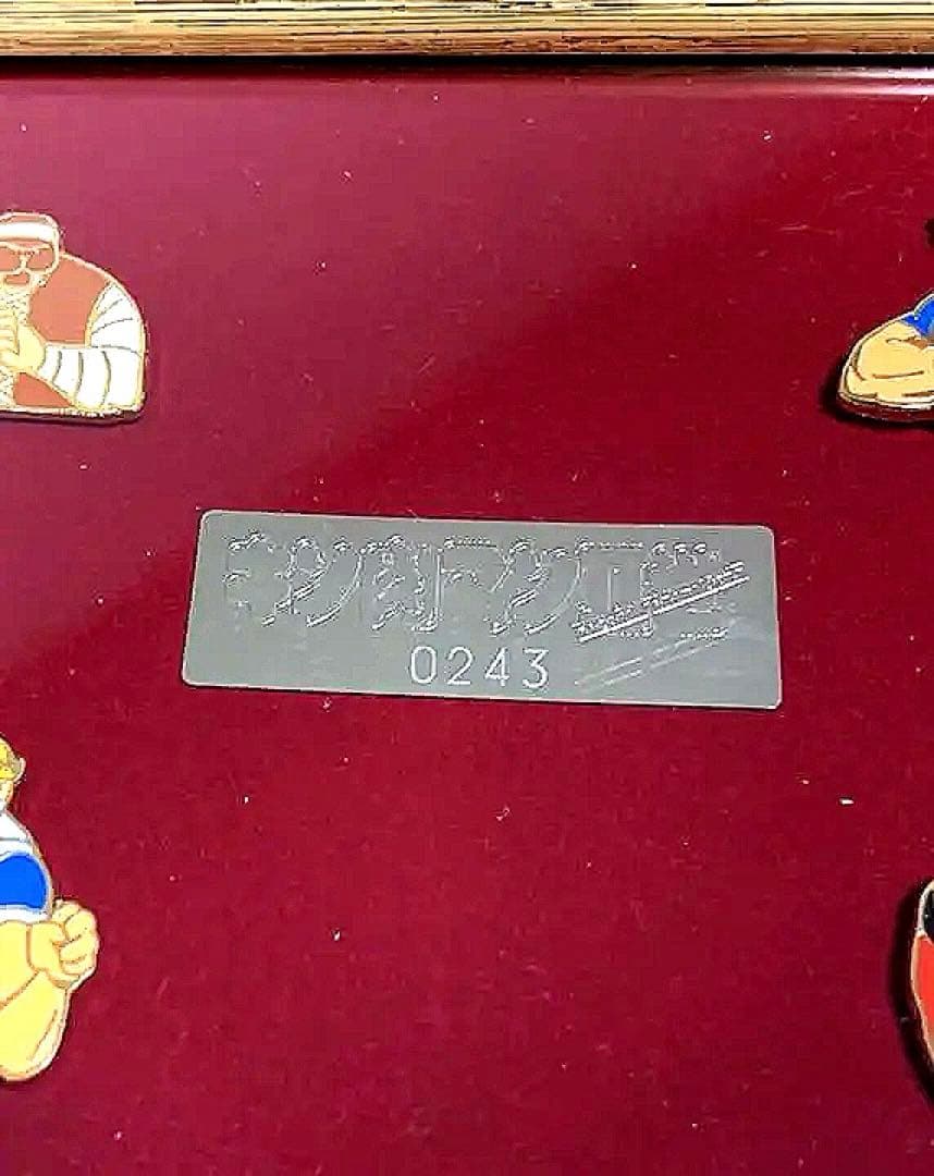 【超希少！世界1500個限定品】キン肉マン2世　額装ピンズセットシリアルNO入り