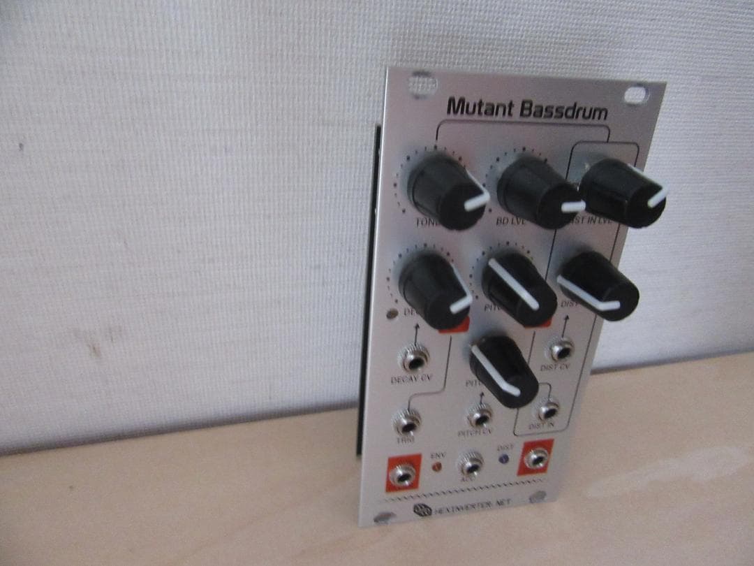 Hexinverter / Mutant Bassdrum ユーロラック