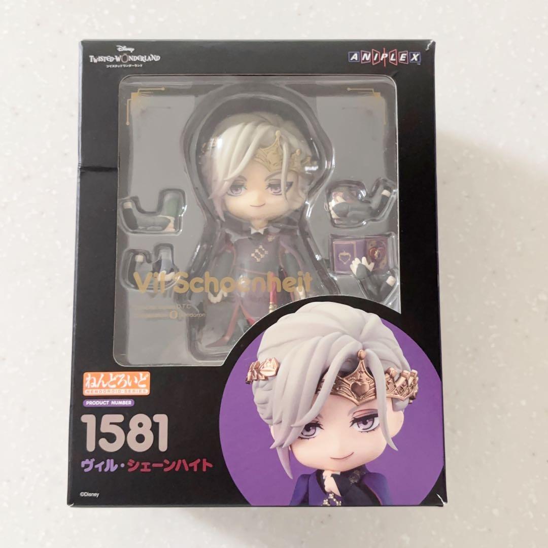 ツイステ　ポムフィオーレ寮　ヴィル　ねんどろいど　缶バッチ付き