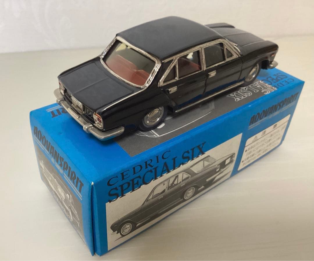 セドリック　スペシャル6【アイアイアドカンパニー】　1/43