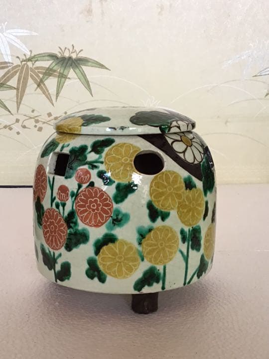 三代 乾山 色絵片身替り菊図手焙 ／ 琳派 光琳