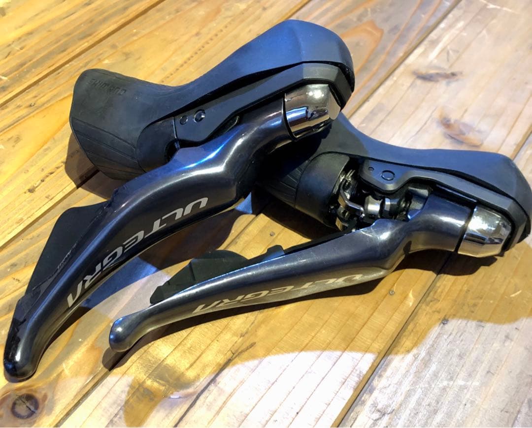 [思うところあり値下げw] 美品シマノ ST-R8020Disc機械式