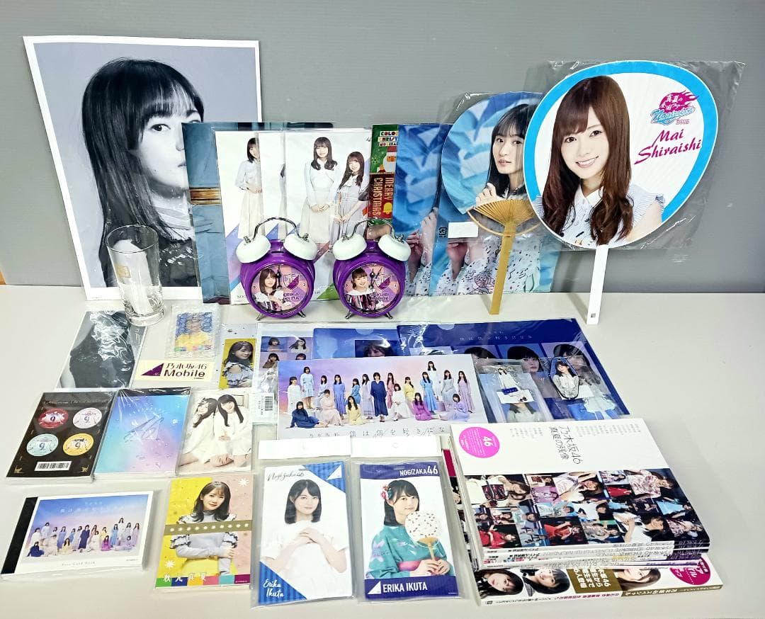 未使用品！乃木坂46 公式グッズ 大量 まとめ売り 目覚まし時計 ストラップ他