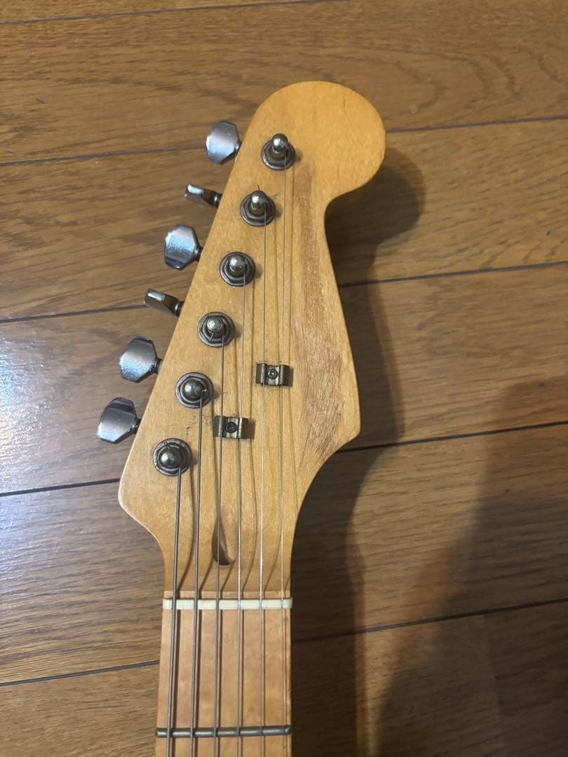 メーカー不明ナチュラルサテンストラトキャスター