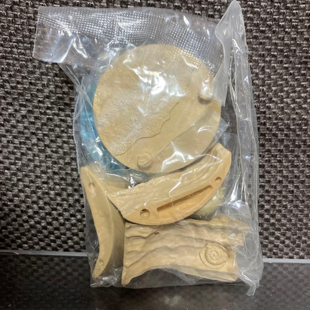 【激レア：新品未開封】立体ポケモン図鑑　オムナイト&オムスター　フィギュア