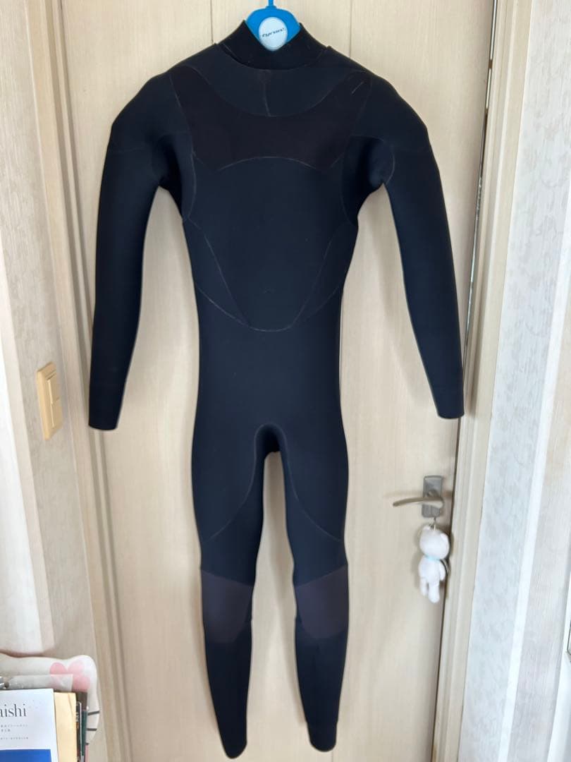 rash ウェットスーツ　ジャーフル　3ミリ　状態　良　既成　Ｌ