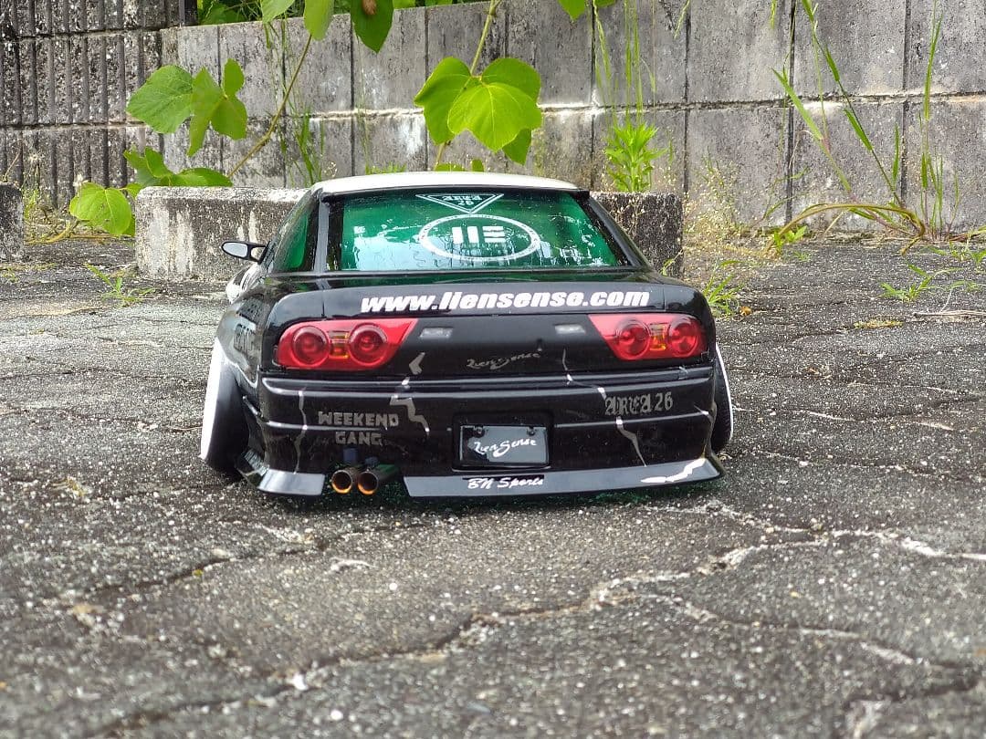 【最終価格】アディクション　D-MAX 180SX　製作済ラジコンボディ