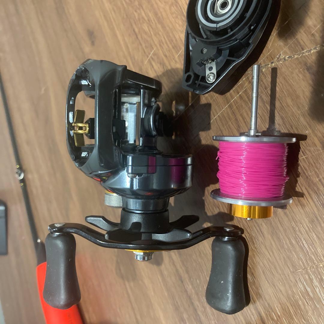 N*u様 ナマズ、バス釣り用　ベイトロッド、リール