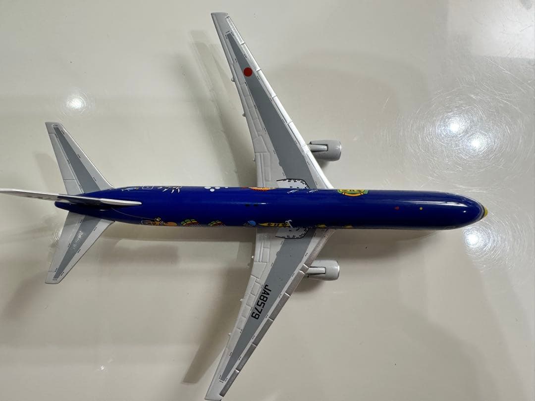 ANAボーイング767 マリンジャンボJr特別塗装 1:400ダイキャストモデル