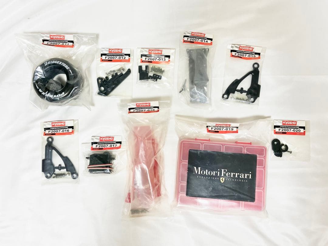 ディアゴスティーニ 週刊フェラーリ F2007 ラジコンカー 100巻セット