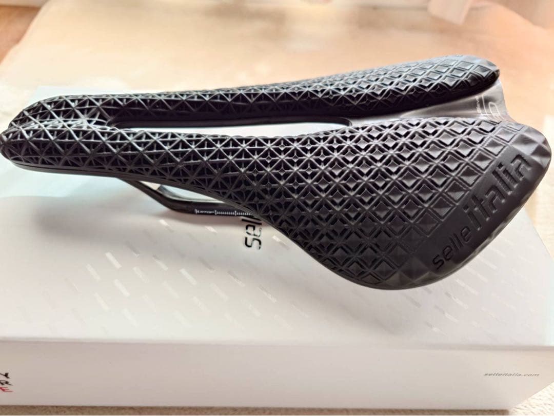 オマケ付selle Italia NOVUS BOOST EVO 3DKIT