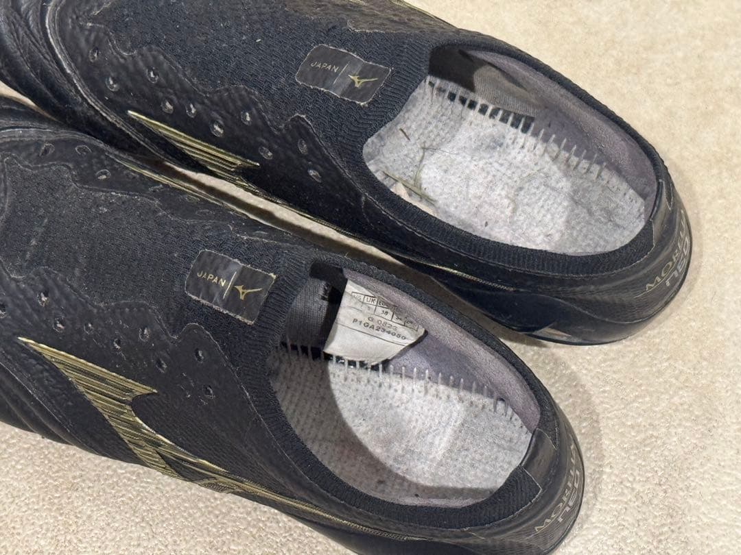 モレリア NEO 4 β ミズノ　サッカースパイク　24センチ　中古