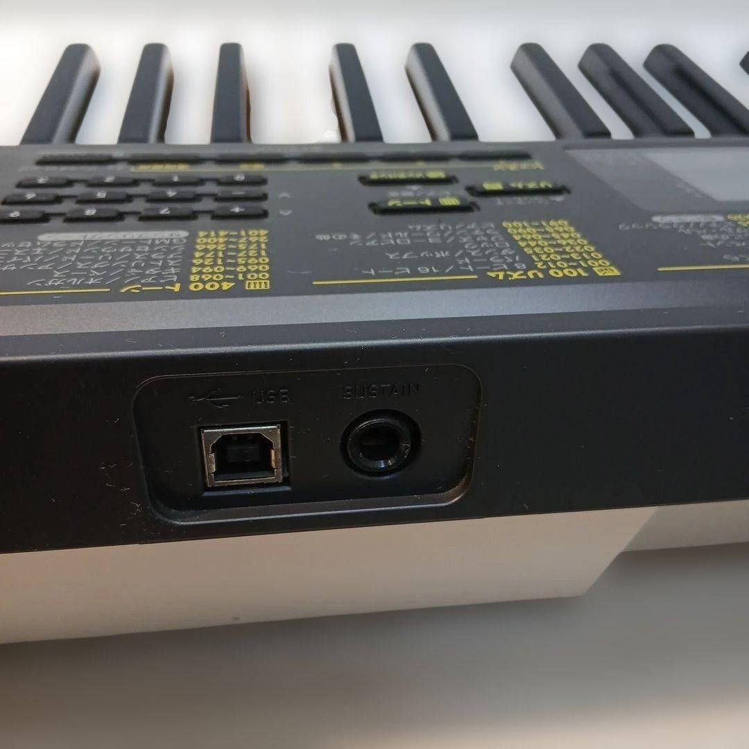 CASIO　LK-116　光ナビゲーション　61鍵キーボード