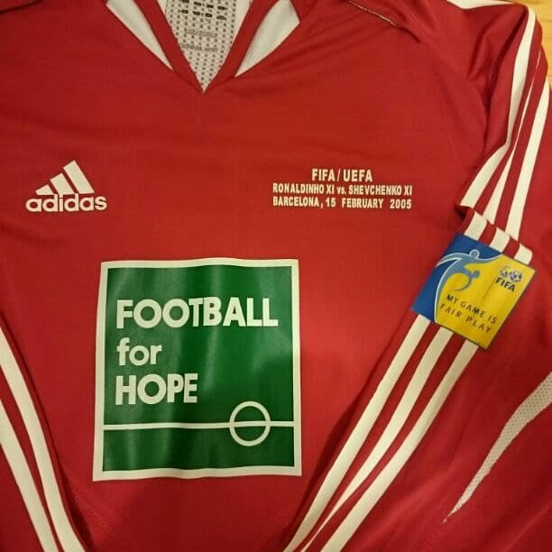 スマトラ沖地震チャリティー ユニフォーム #22 カカ