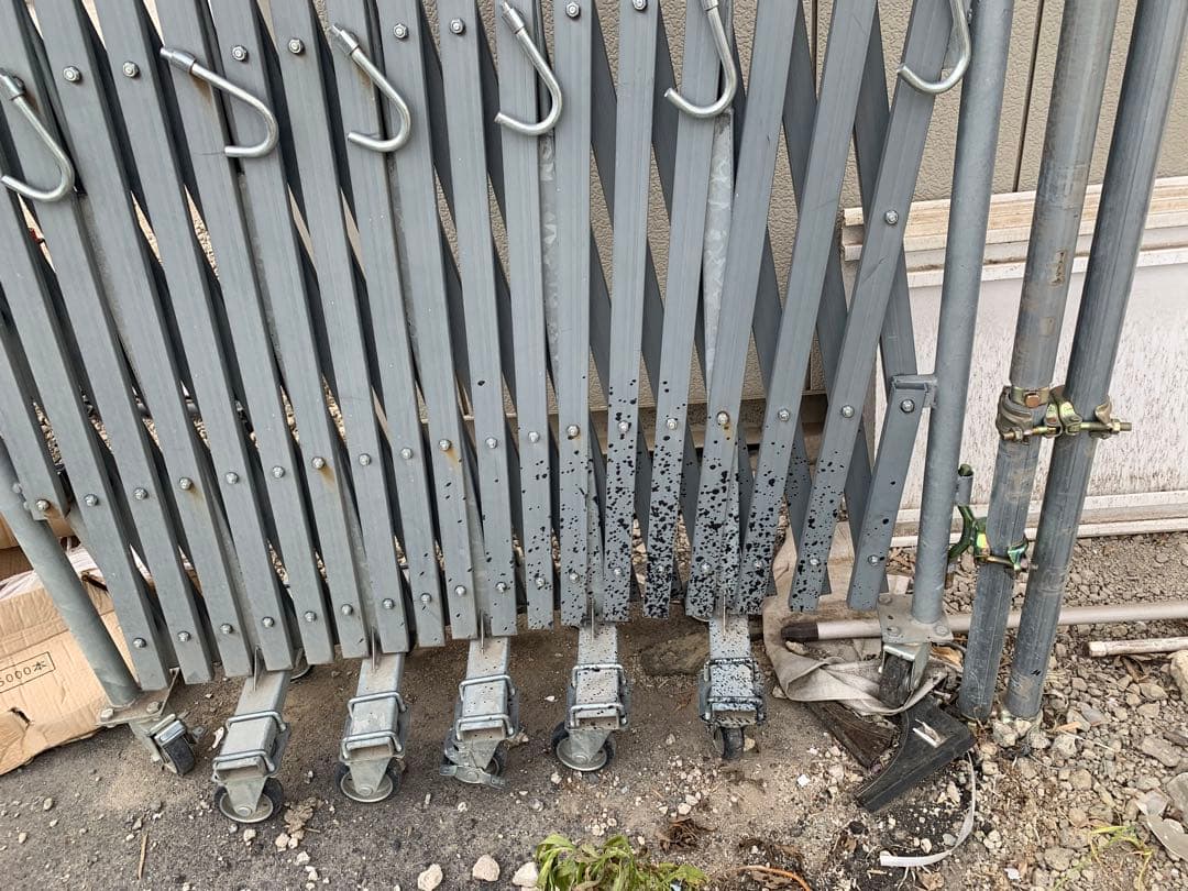 [直接引き取り、配送可能] キャスターゲート×2 横6.3m 縦1.9m