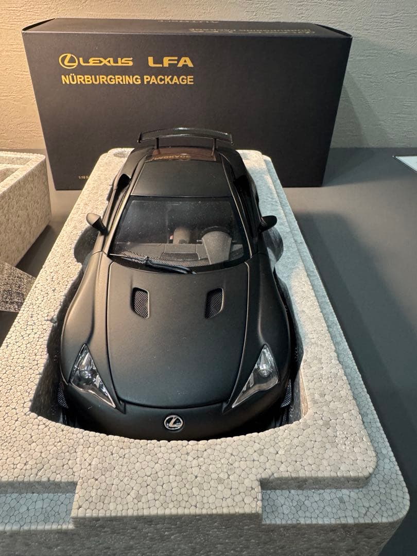 オートアート　レクサスLFAニュルブルクリンクパッケージ　マットブラック