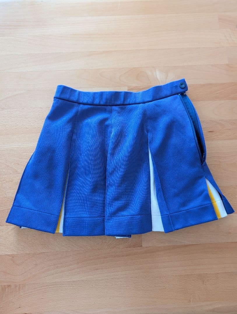 横浜体育クラブ チア　ユニフォーム　Sサイズ