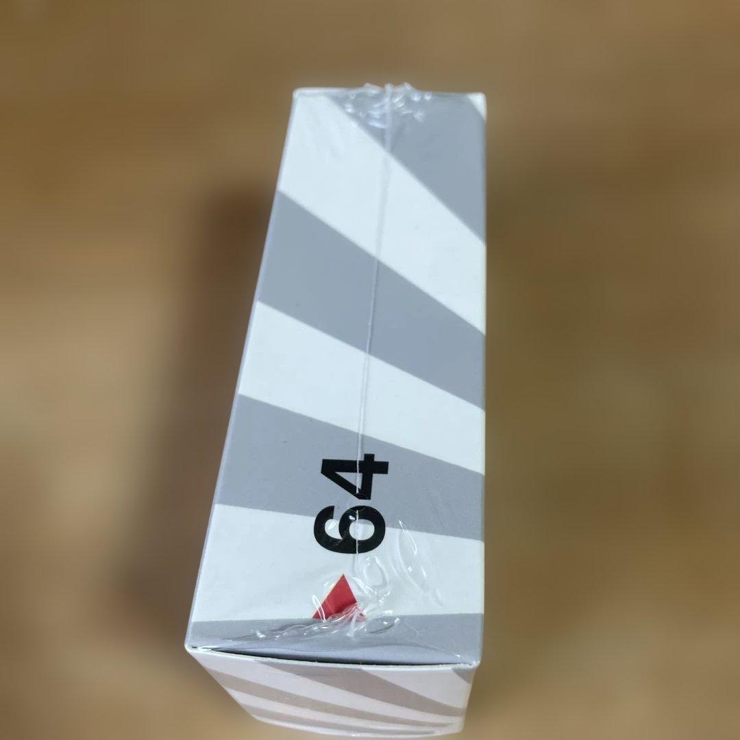 MINI GT LB トイザらス限定R35ホワイト 1/64