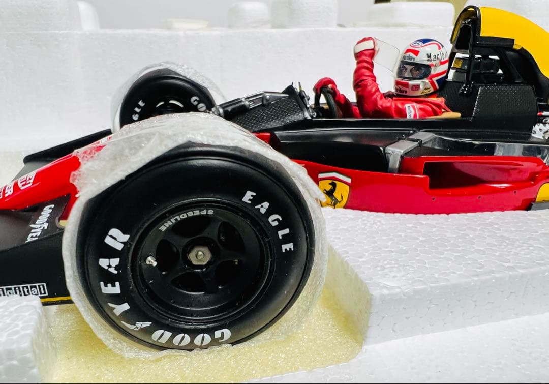 エグゾト 1/18 フェラーリ 641/2 ポルトガルGP 1990 京商