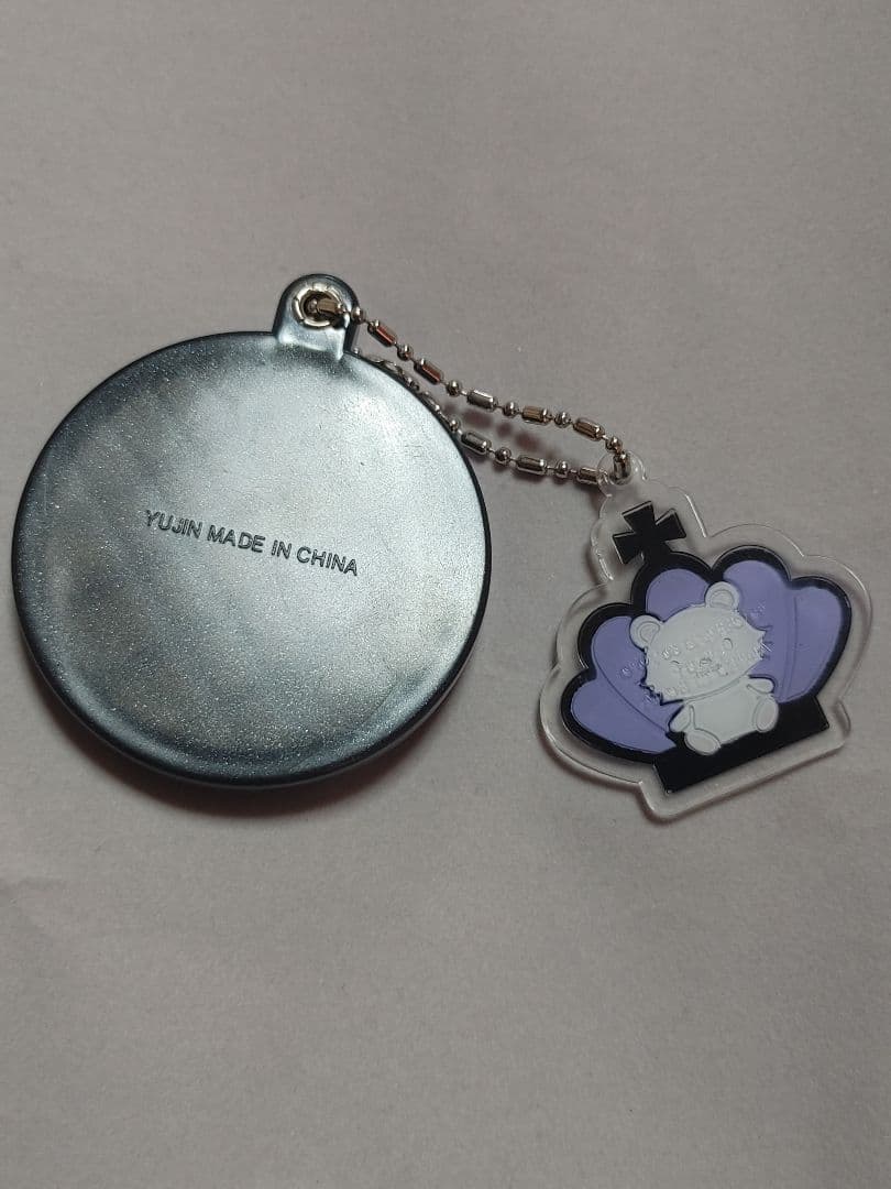 チャーミーキティ　2005年　ラウンド型　スライドミラー・ハル　ティッシュカバー