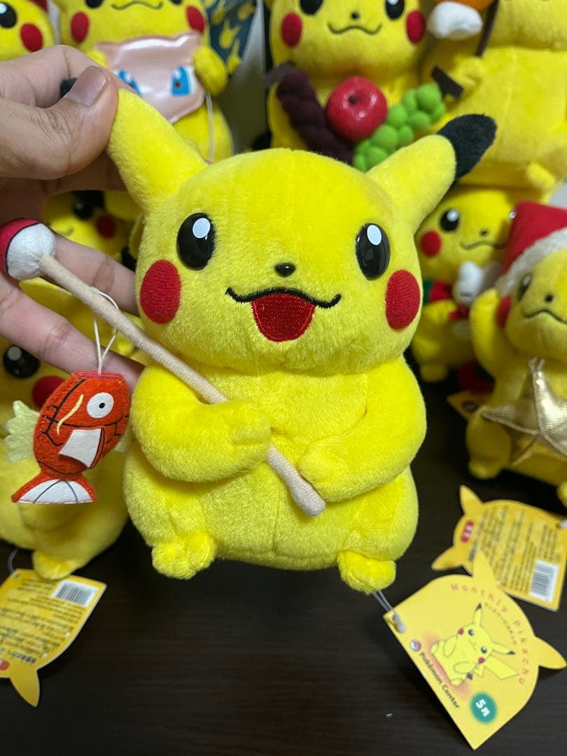 ポケモンまとめ売り ポケモンセンターマンスリーピカチュウ ぬいぐるみ 14セット