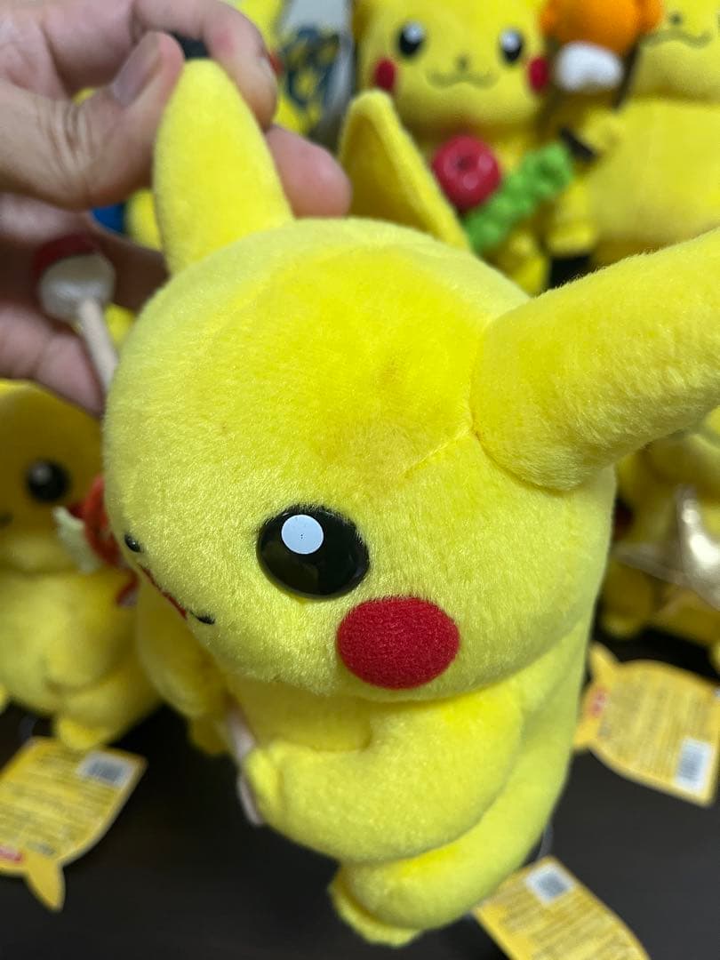 ポケモンまとめ売り ポケモンセンターマンスリーピカチュウ ぬいぐるみ 14セット