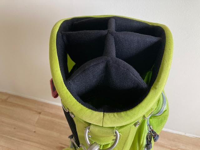 ONOFF★オノフ★9.0型★軽量★スタンド型ゴルフ キャディバック