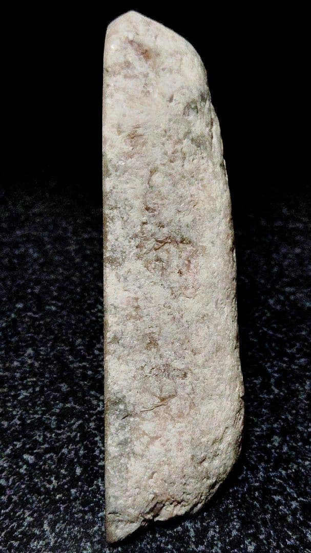 ★翡翠原石★糸魚川クリノゾイサイト【姫川・転石・カット❶540ｇ】