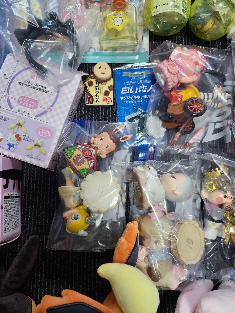 ポップマート　すみっコぐらし　ポケモン　ぬいぐるみ　まとめ売り