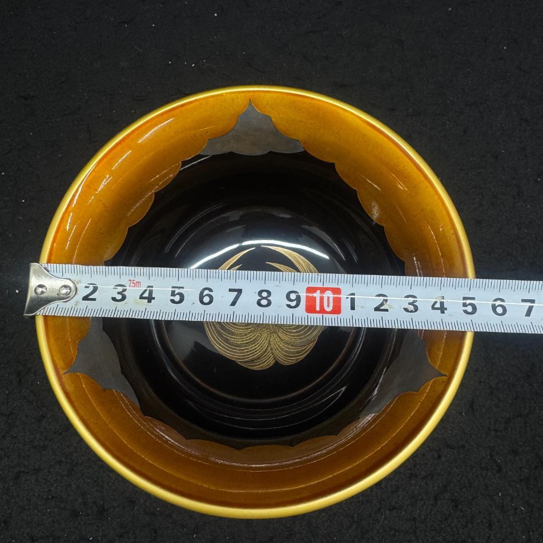 輪島塗　鶴亀蒔絵　壹対　高級漆器 共箱　共布