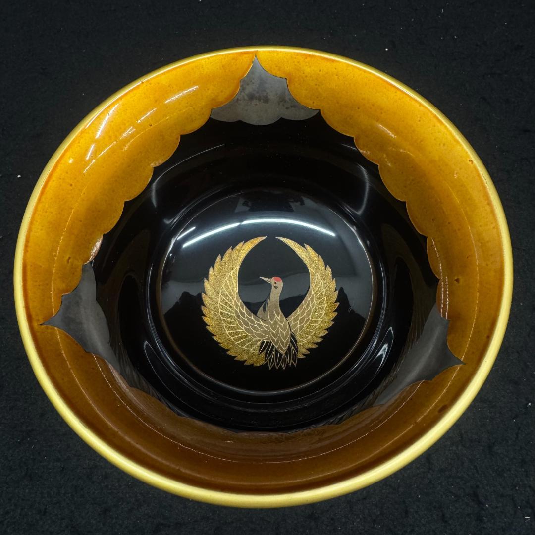 輪島塗　鶴亀蒔絵　壹対　高級漆器 共箱　共布