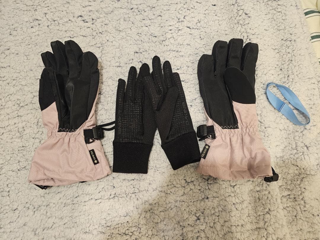 DAKINE スキーグローブ ピンクと黒