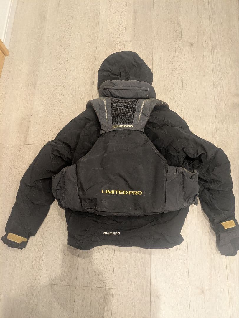SHIMANO LIMITED PRO ライフジャケット 黒
