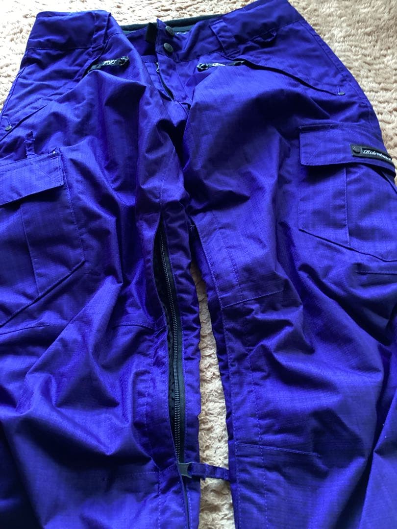 Ride レディースＳ　スノボウェアスキーウェア　ROXY手袋付き