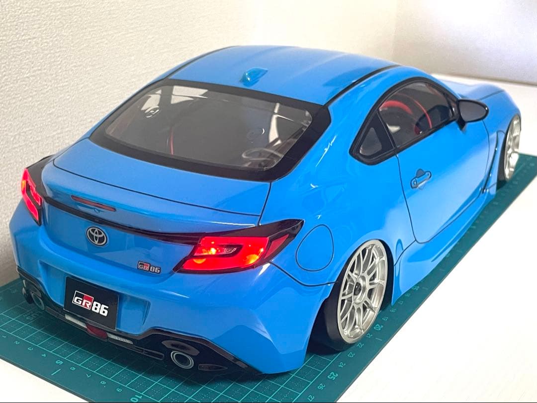 タミヤラジコンボディ　GR86 ブライトブルー風