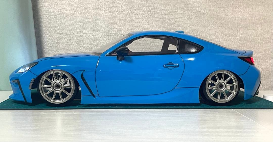 タミヤラジコンボディ　GR86 ブライトブルー風
