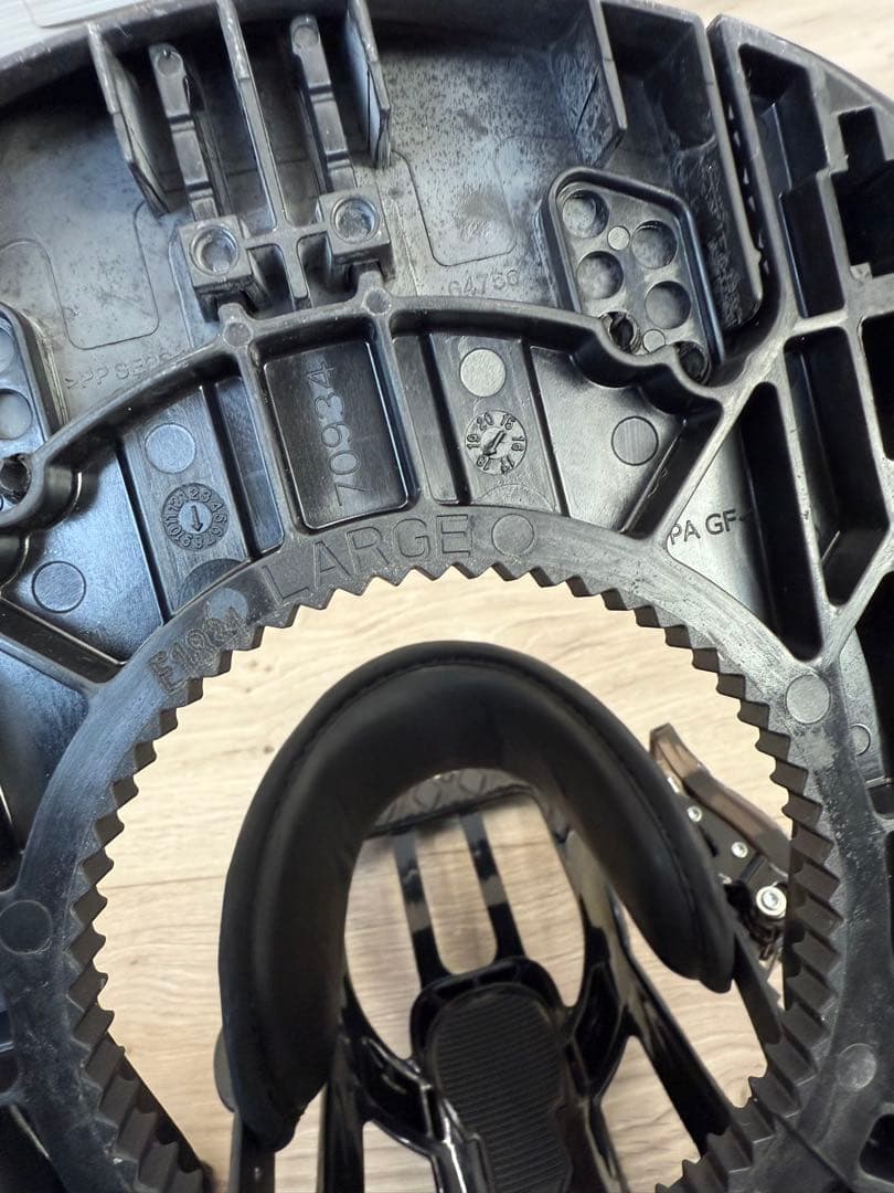 サロモンLサイズ　ブラック スノーボードビンディング