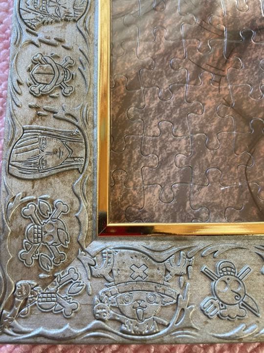 【完成品】アニメ、ワンピースパズル2点セット(専用フレーム付き)