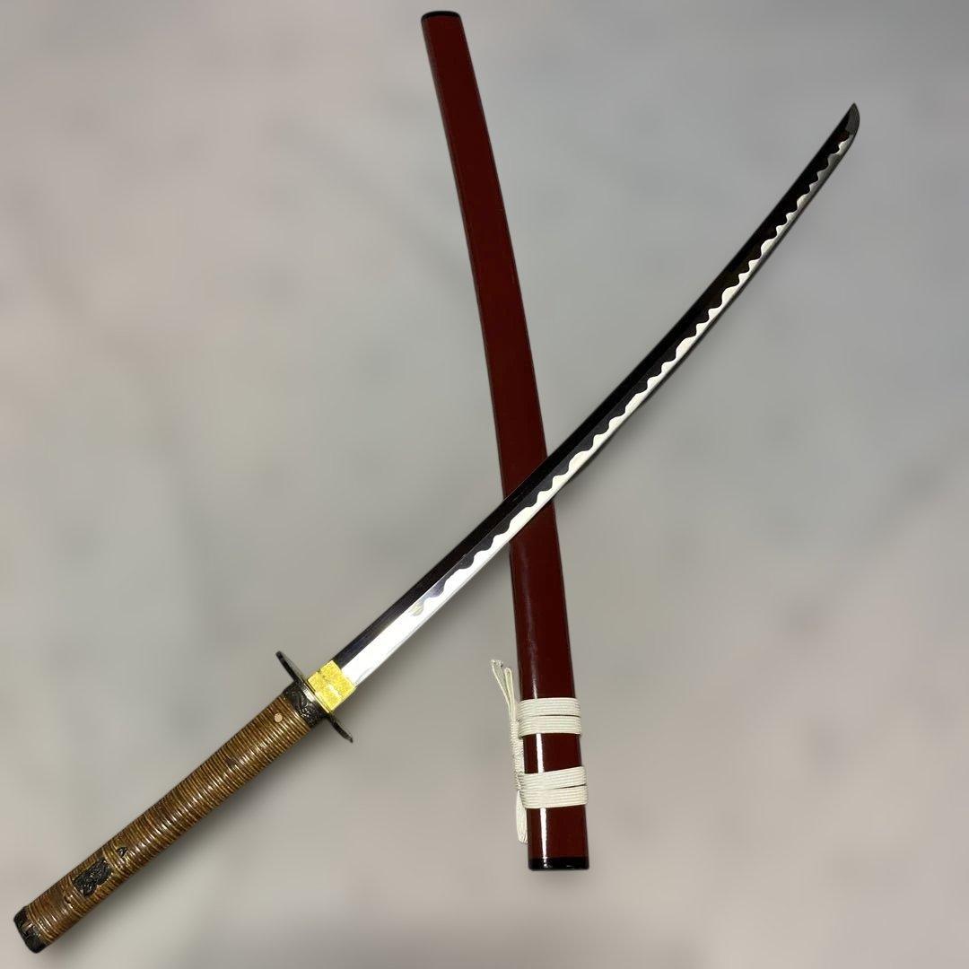 高級模造大刀 藤巻柄 竹笹図木瓜鍔 小豆色呂鞘