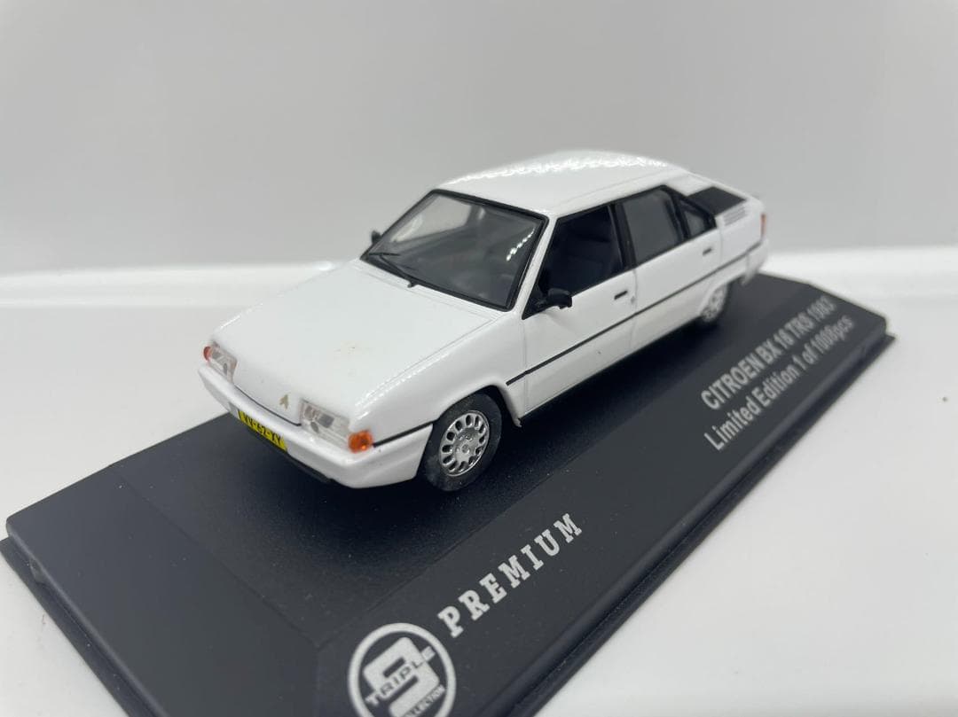 402-444 TRIPLE9 1/43 シトロエン BX 16 TRS